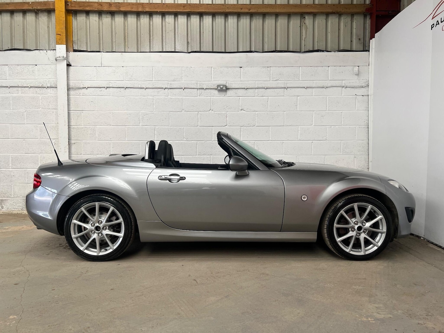 Used Mazda MX-5 2010 for sale - 78205457: Photo 6