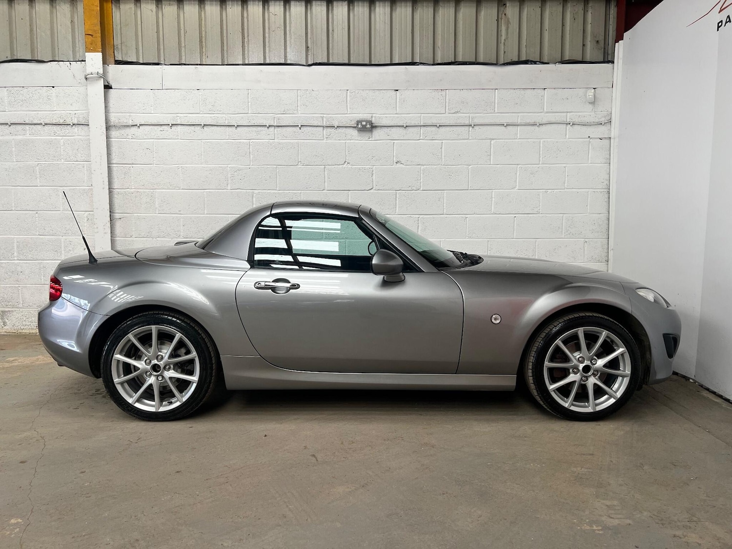 Used Mazda MX-5 2010 for sale - 78205457: Photo 7