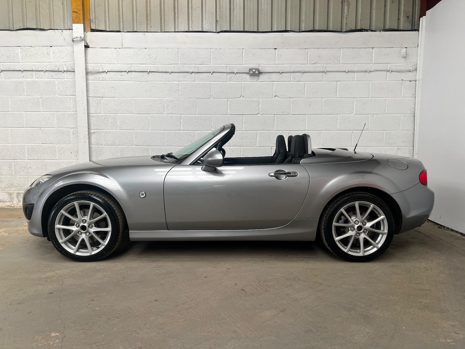 Used Mazda MX-5 2010 for sale - 78205457: Photo 9