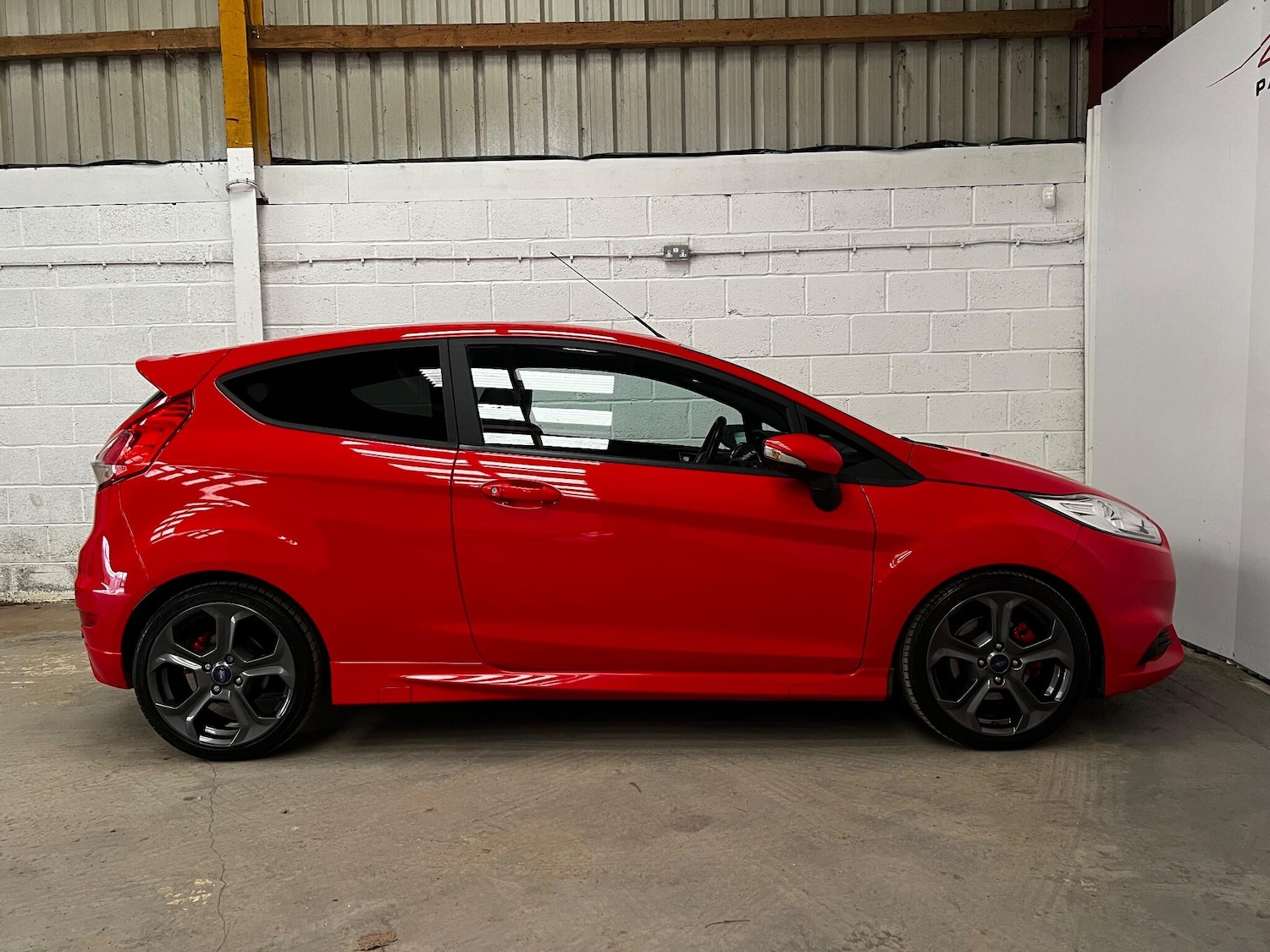 Used Ford Fiesta 2015 for sale - 77598324: Photo 4