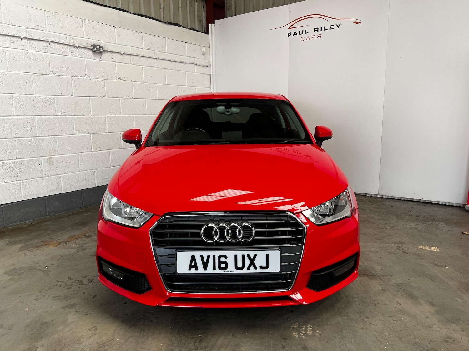 Used Audi A1 for sale - 77268077: Photo 2