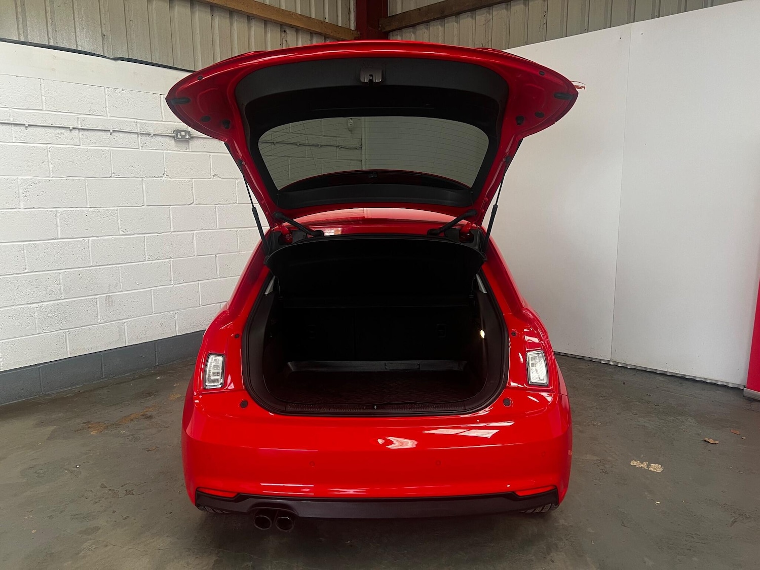 Used Audi A1 for sale - 77268077: Photo 8