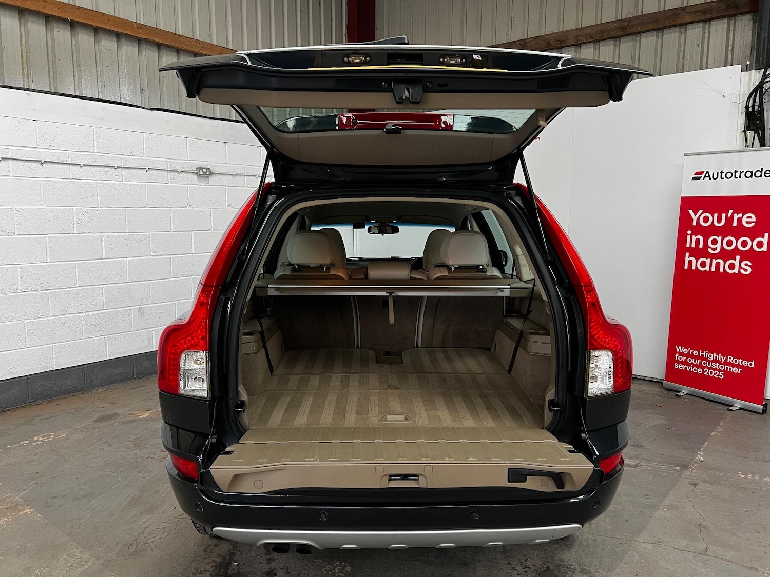 Used Volvo XC90 2014 for sale - 77440770: Photo 10