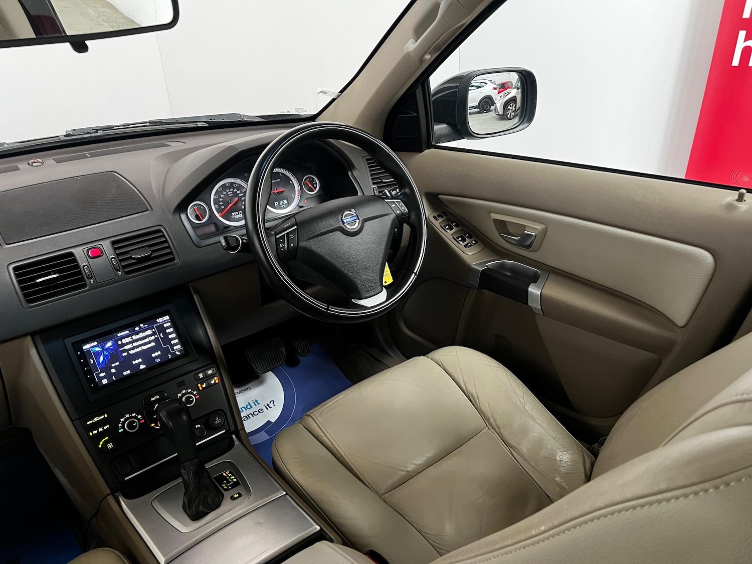 Used Volvo XC90 2014 for sale - 77440770: Photo 24