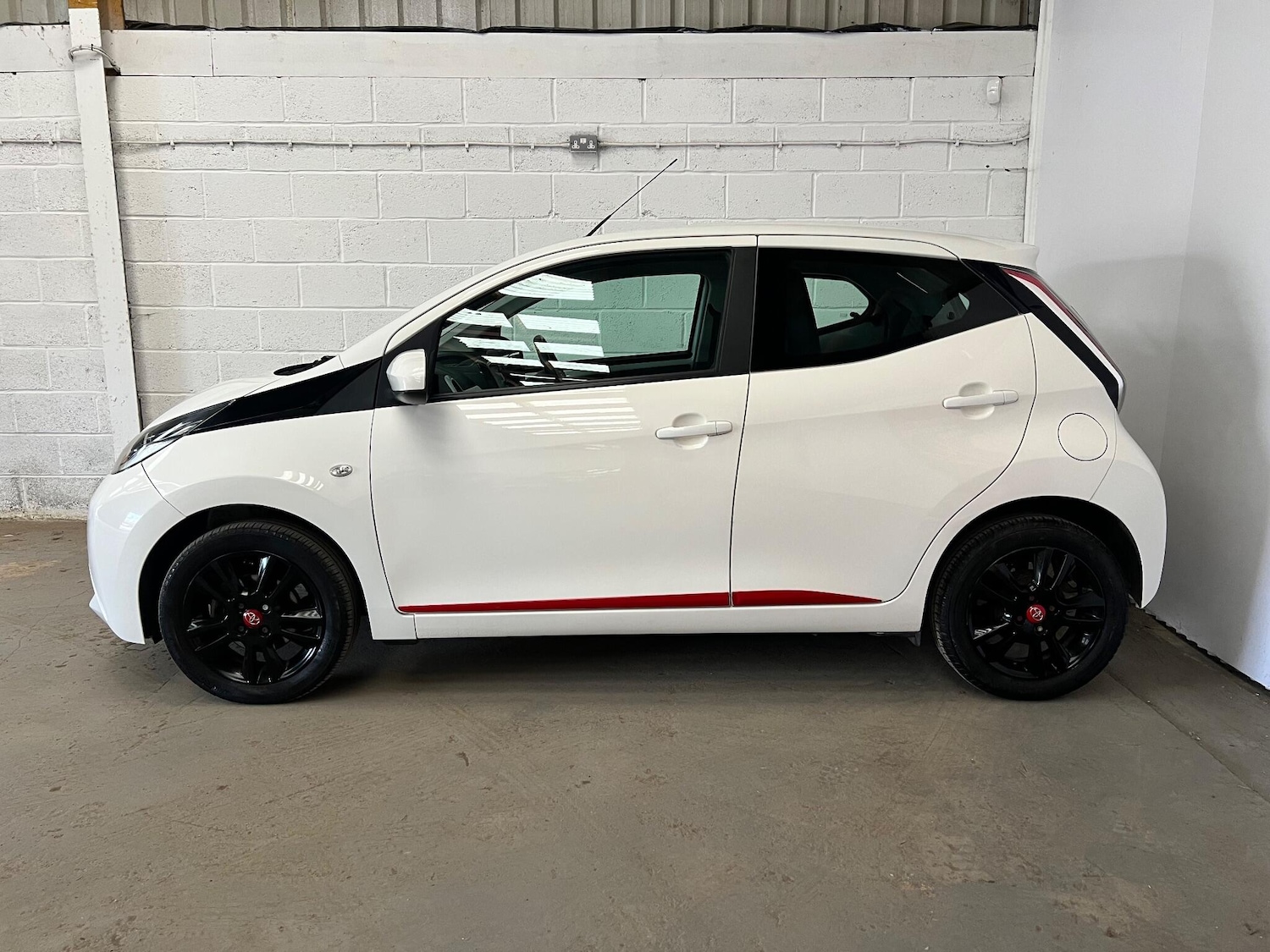 Used Toyota AYGO for sale - 78034341: Photo 5