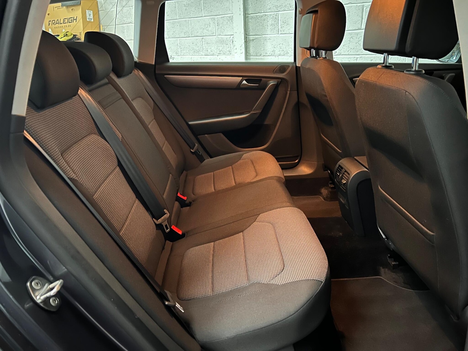 Used Volkswagen Passat 2011 for sale - 77039774: Photo 27