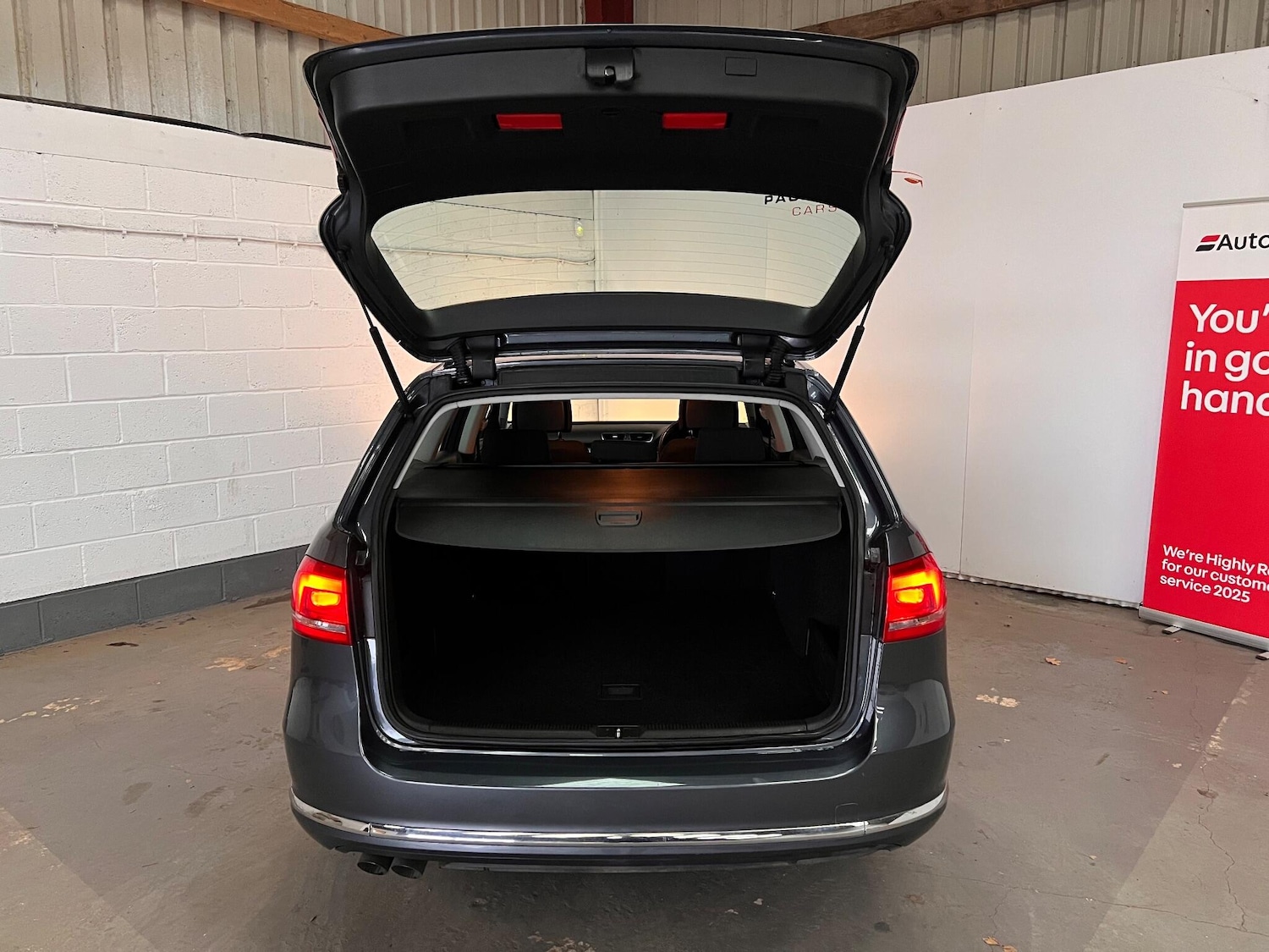 Used Volkswagen Passat 2011 for sale - 77039774: Photo 8