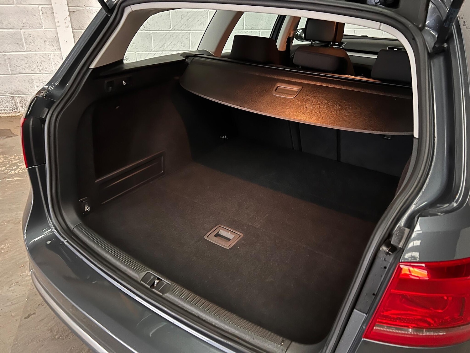 Used Volkswagen Passat 2011 for sale - 77039774: Photo 9