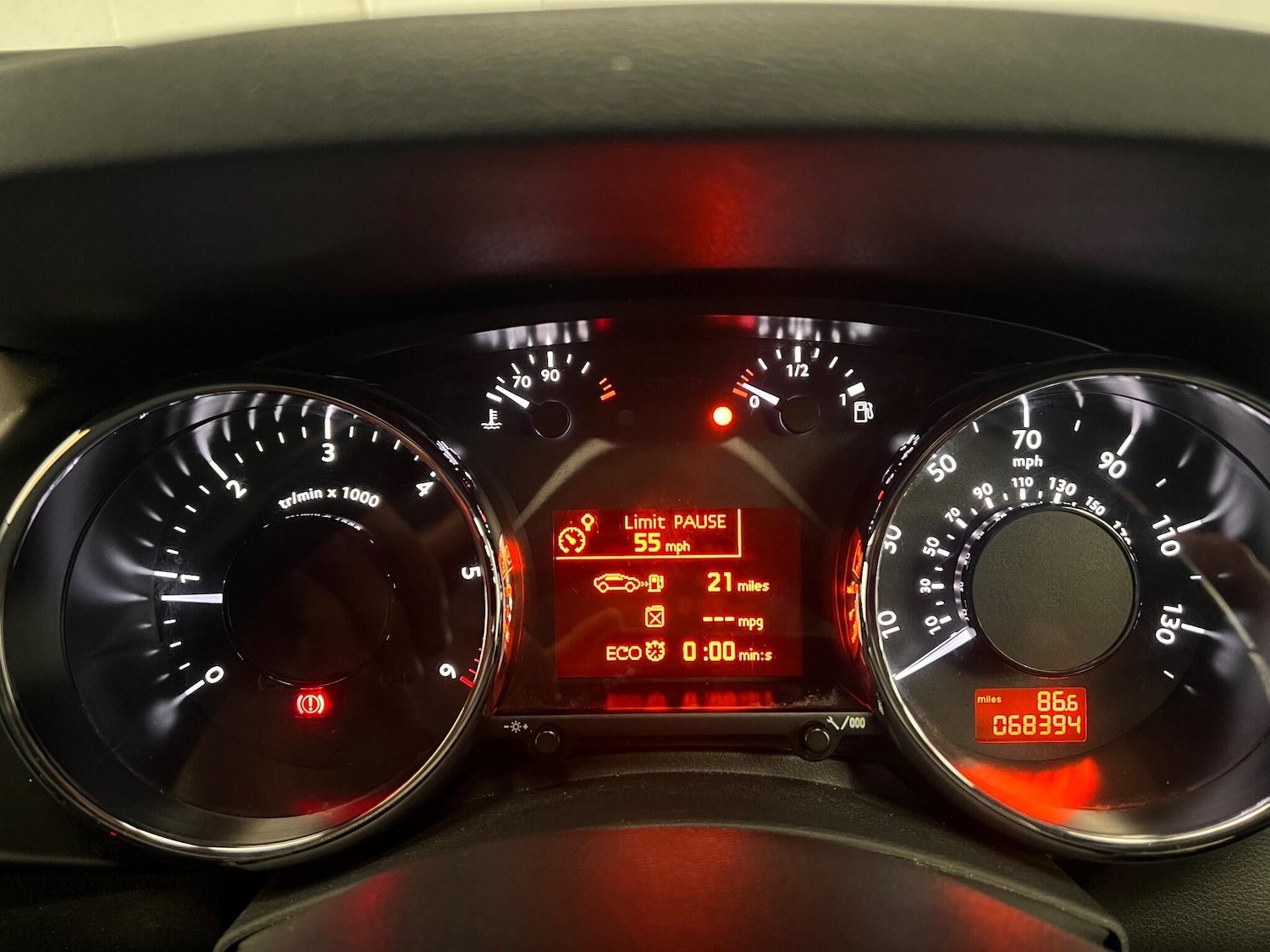 Used Peugeot 3008 2015 for sale - 77081795: Photo 24