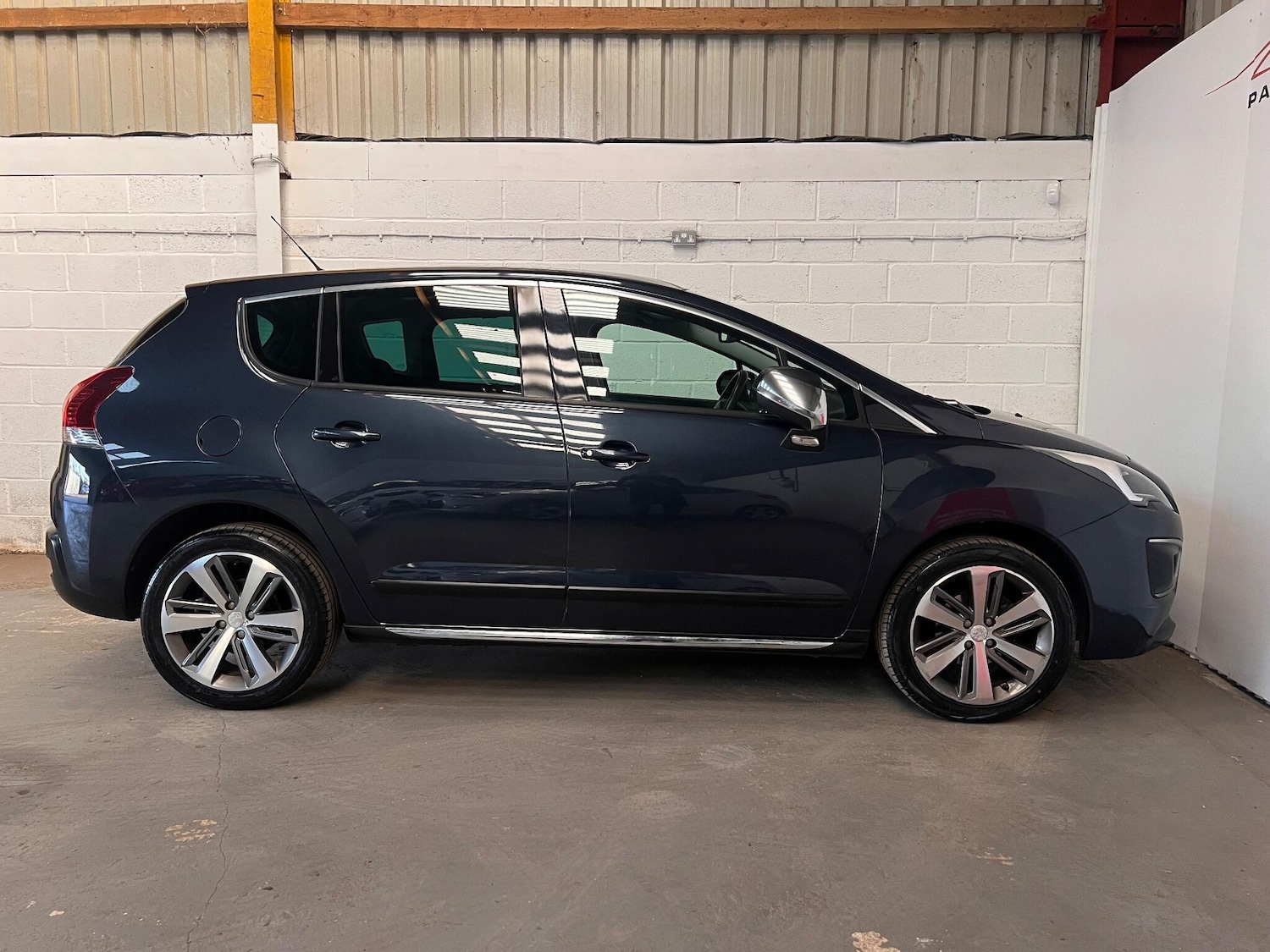Used Peugeot 3008 2015 for sale - 77081795: Photo 4