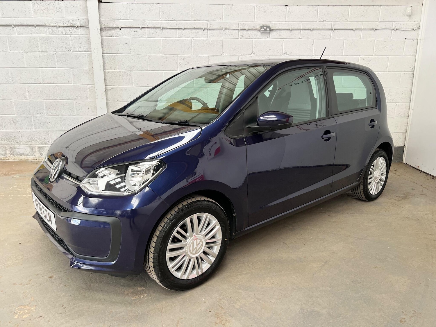 Used Volkswagen up! for sale - 78204931: Photo 3