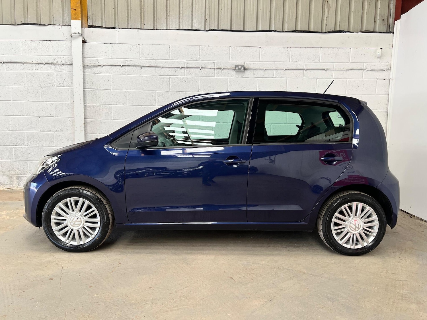 Used Volkswagen up! for sale - 78204931: Photo 5