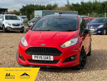 Used Ford Fiesta 2015 for sale - 79497510: Photo