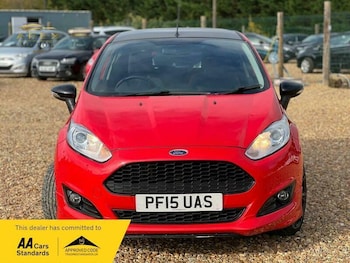 Used Ford Fiesta 2015 for sale - 79497510: Photo