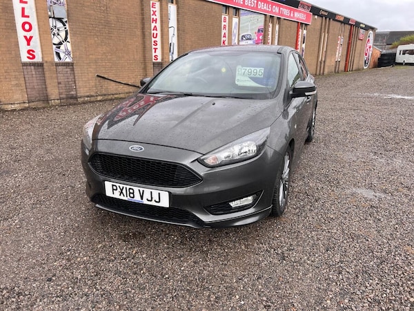 Used Ford Focus 2018 for sale - 74720123: Photo 4