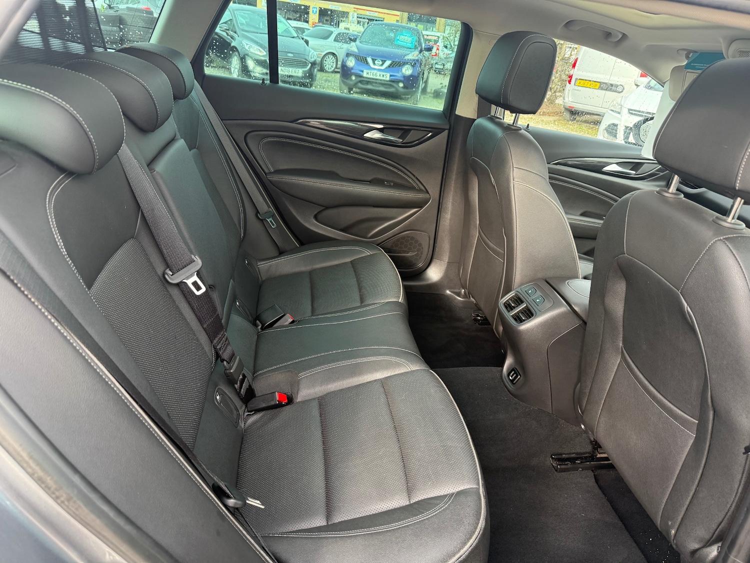 Used Vauxhall Insignia 2018 for sale - 76383272: Photo 6