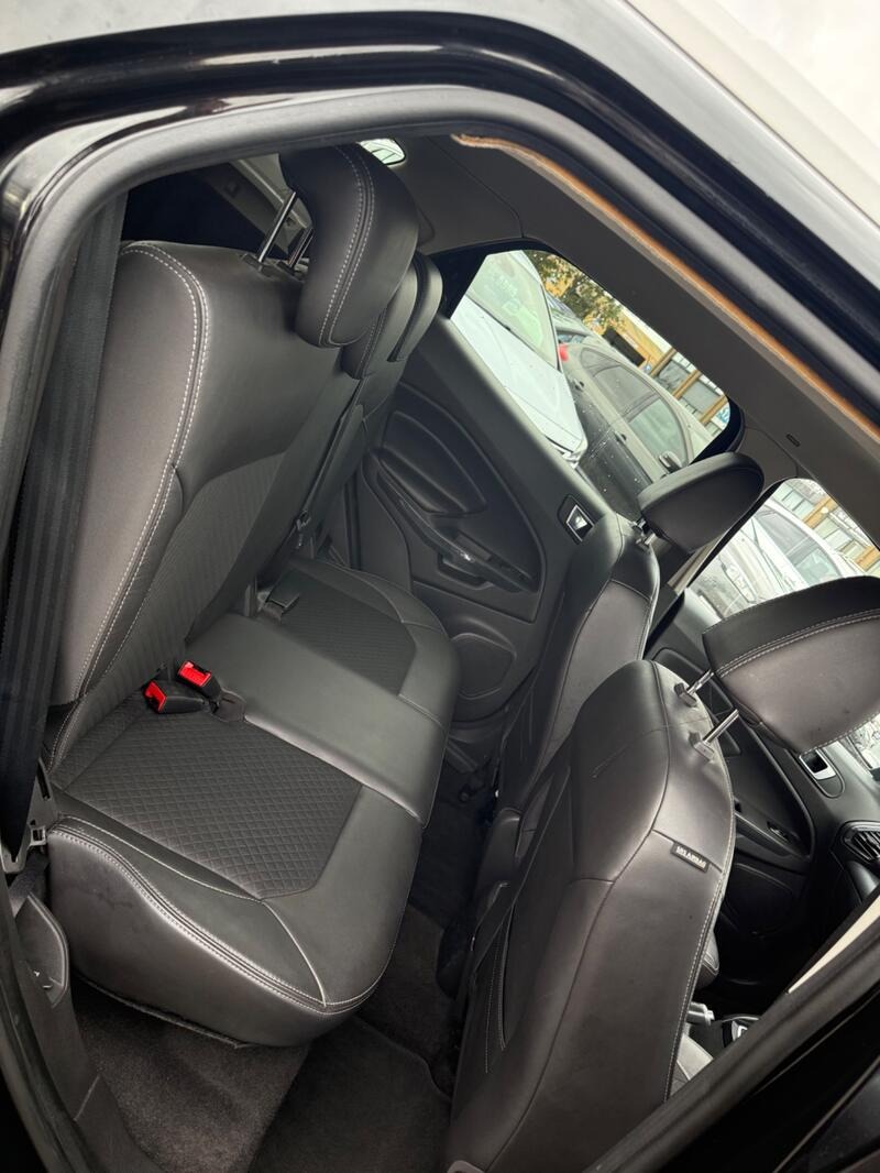Used Ford Ecosport 2015 for sale - 76100950: Photo 6