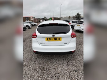 Used Ford Focus 2017 for sale - 76412445: Photo