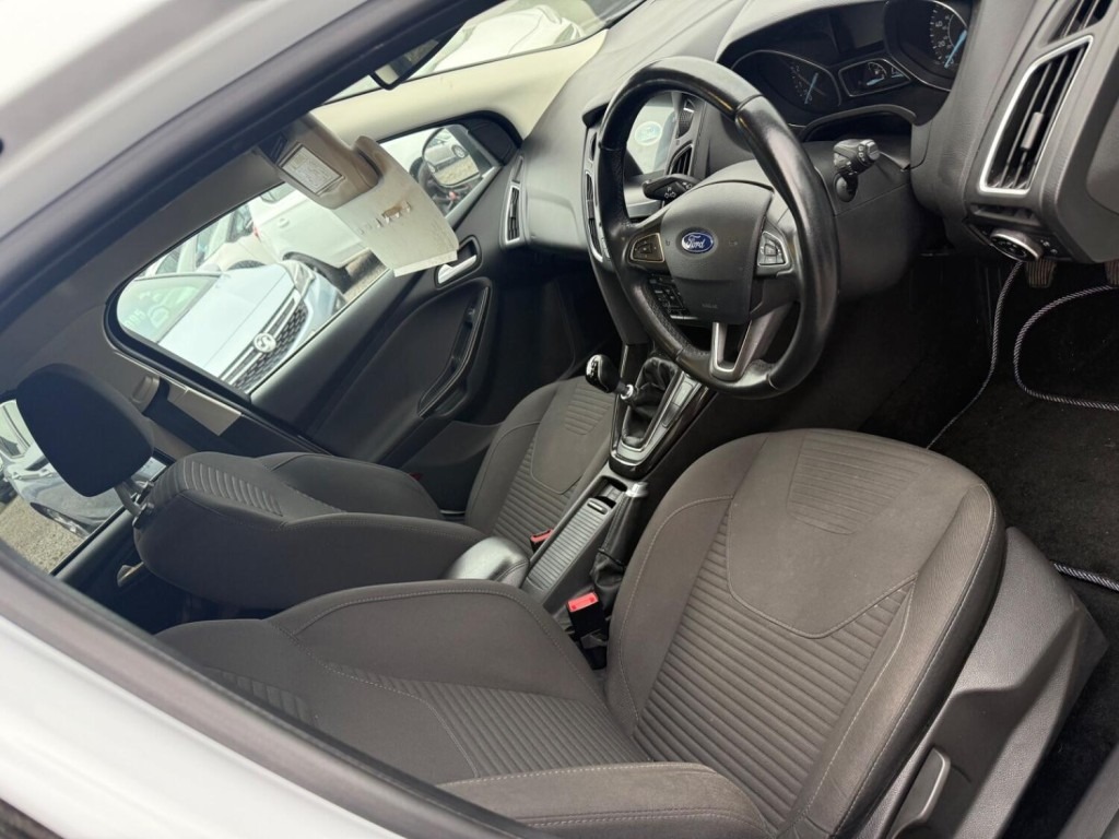 Used Ford Focus 2017 for sale - 76412445: Photo 5