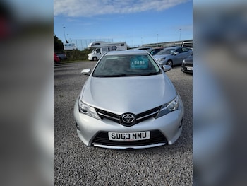 Used Toyota Auris 2013 for sale - 76101153: Photo 2