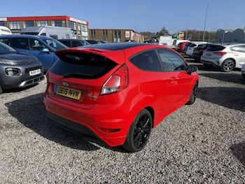 Used Ford Fiesta 2015 for sale - 78552579: Photo