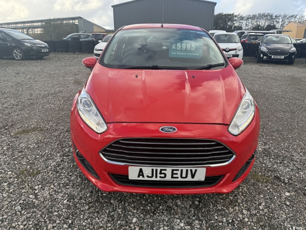 Used Ford Fiesta 2015 for sale - 76412437: Photo 2