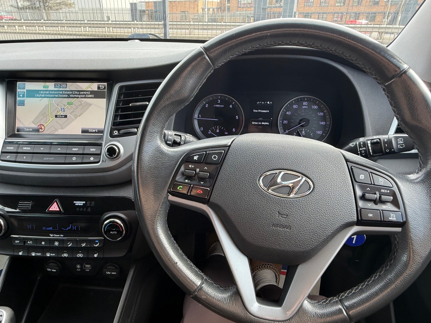 Used Hyundai TUCSON 2016 for sale - 76383282: Photo 10