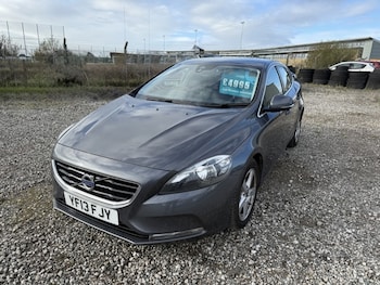 Used Volvo V40 2013 for sale - 76492477: Photo