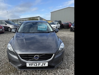 Used Volvo V40 2013 for sale - 76492477: Photo