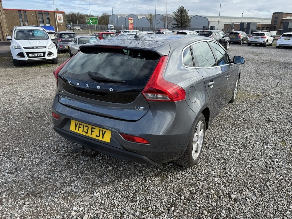 Used Volvo V40 2013 for sale - 76492477: Photo 3