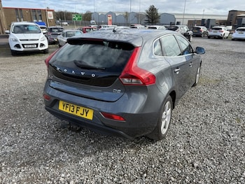 Used Volvo V40 2013 for sale - 76492477: Photo