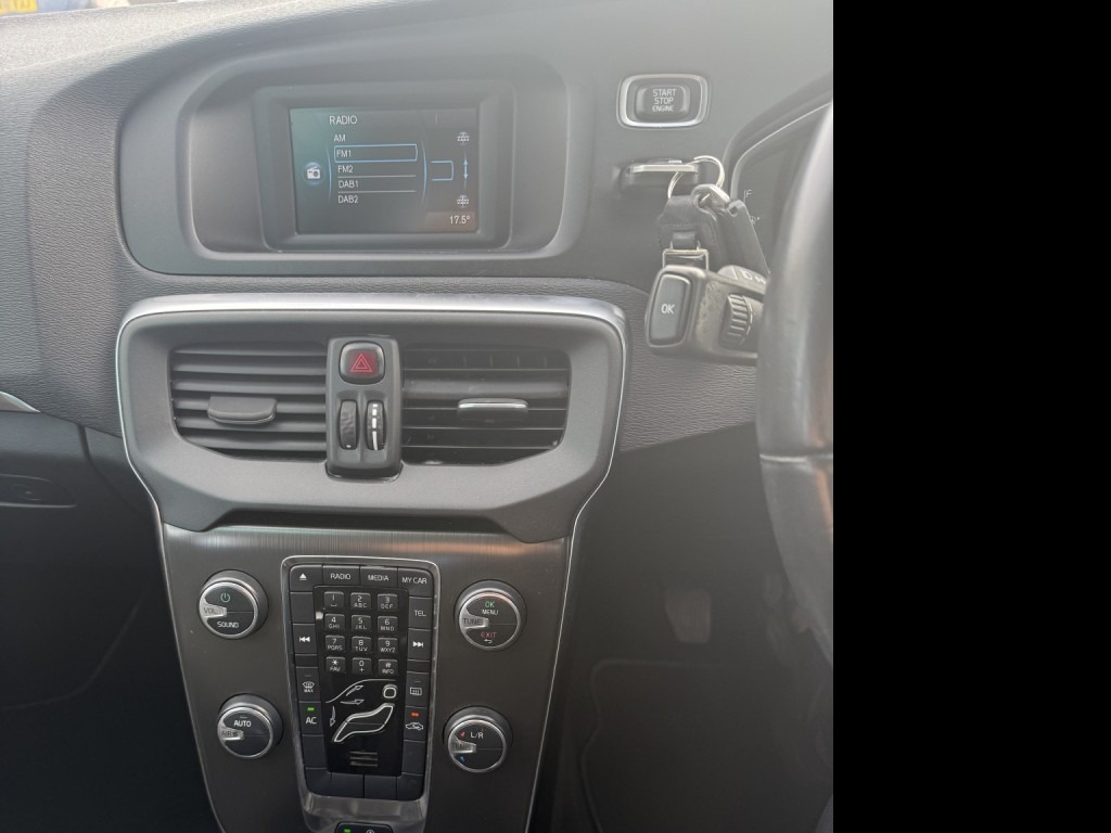 Used Volvo V40 2013 for sale - 76492477: Photo 6