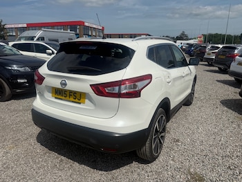 Used Nissan Qashqai 2015 for sale - 78736212: Photo