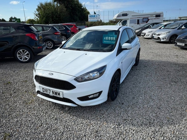 Used Ford Focus 2017 for sale - 76100918: Photo 1