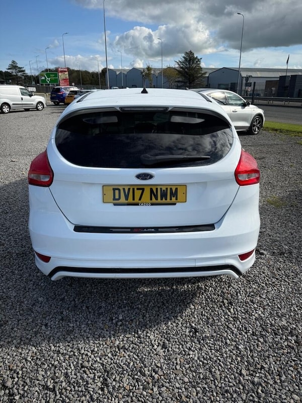 Used Ford Focus 2017 for sale - 76100918: Photo 5