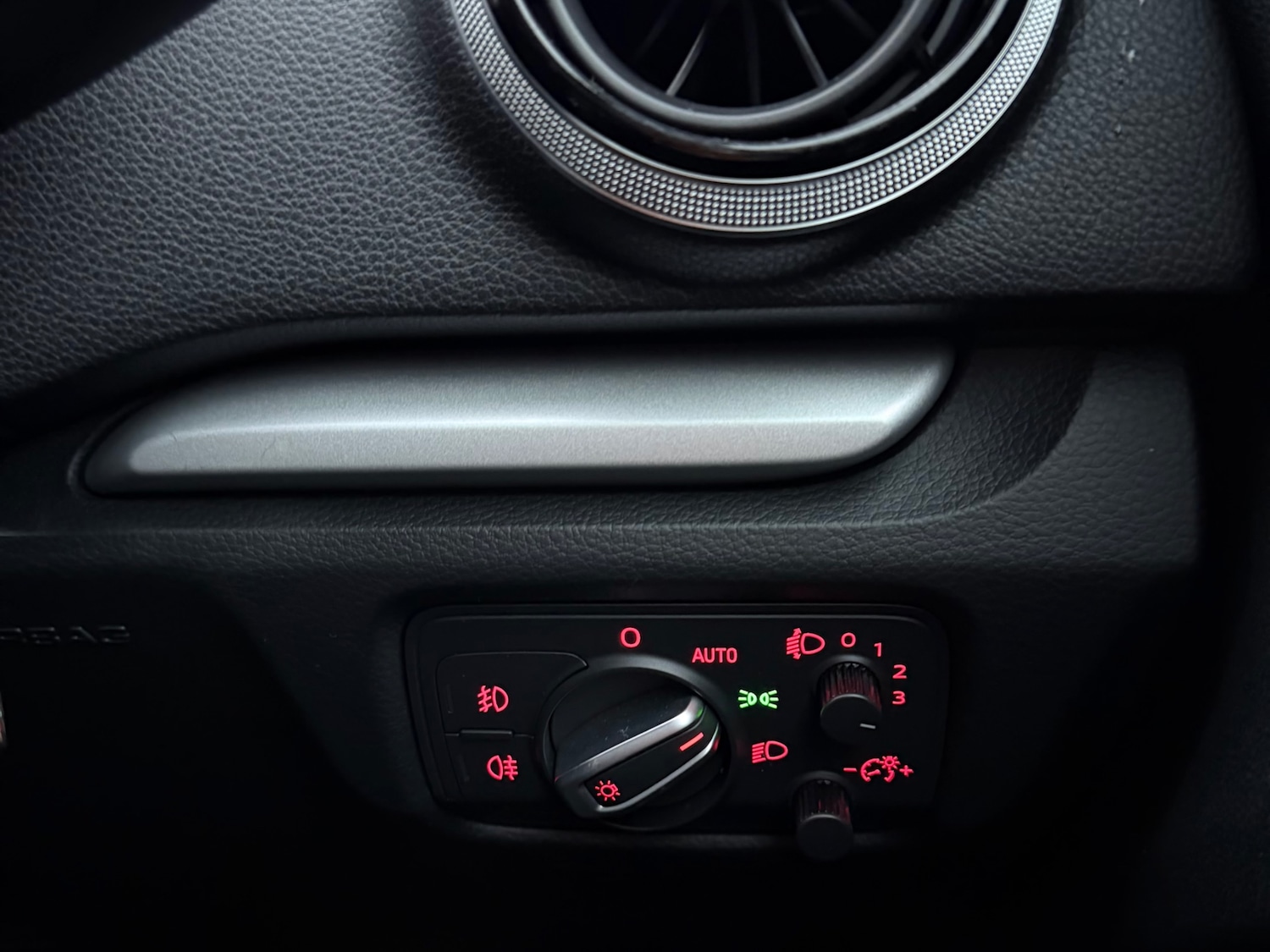 Used Audi A3 2013 for sale - 77306803: Photo 15