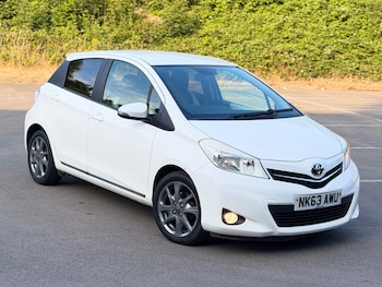 Used Toyota Yaris 2013 for sale - 79234649: Photo