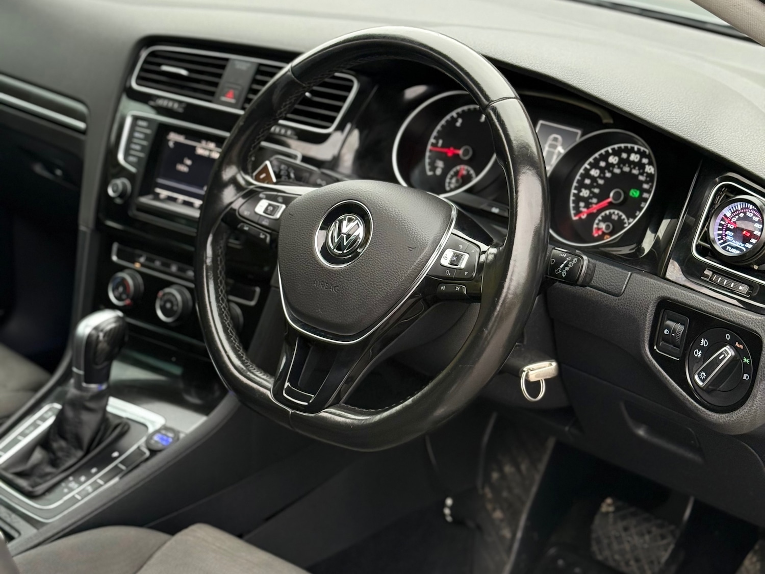 Used Volkswagen Golf 2014 for sale - 76712246: Photo 16