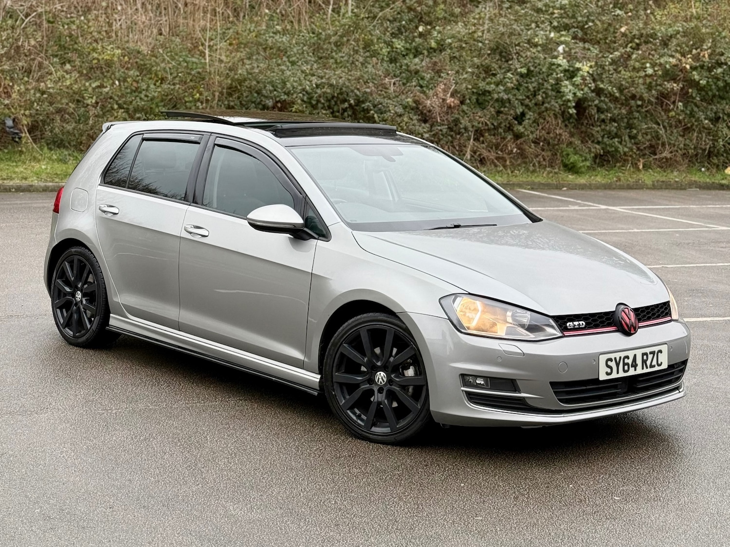 Used Volkswagen Golf 2014 for sale - 76712246: Photo 2