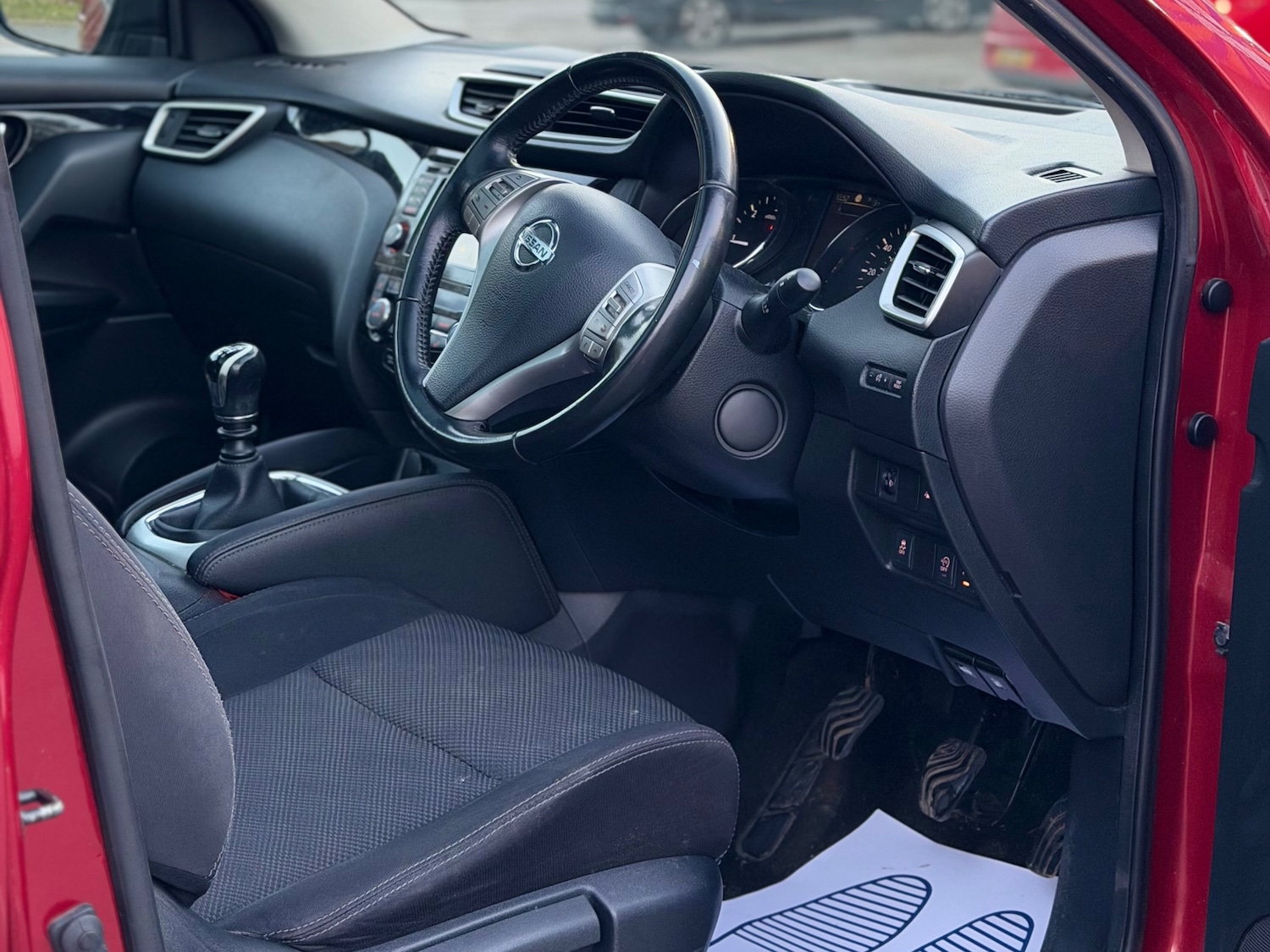 Used Nissan Qashqai 2016 for sale - 77097022: Photo 14