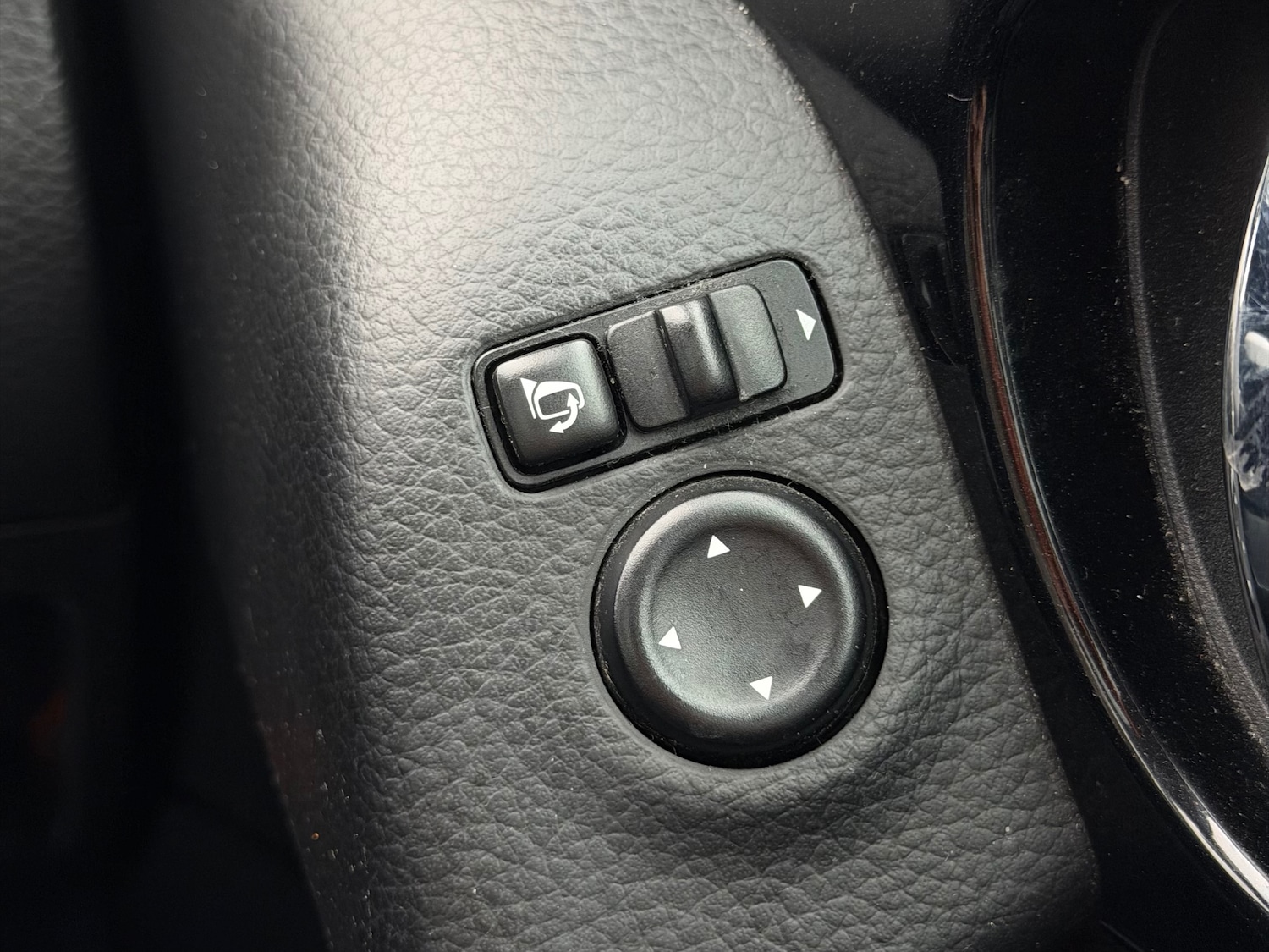 Used Nissan Qashqai 2015 for sale - 77530405: Photo 23