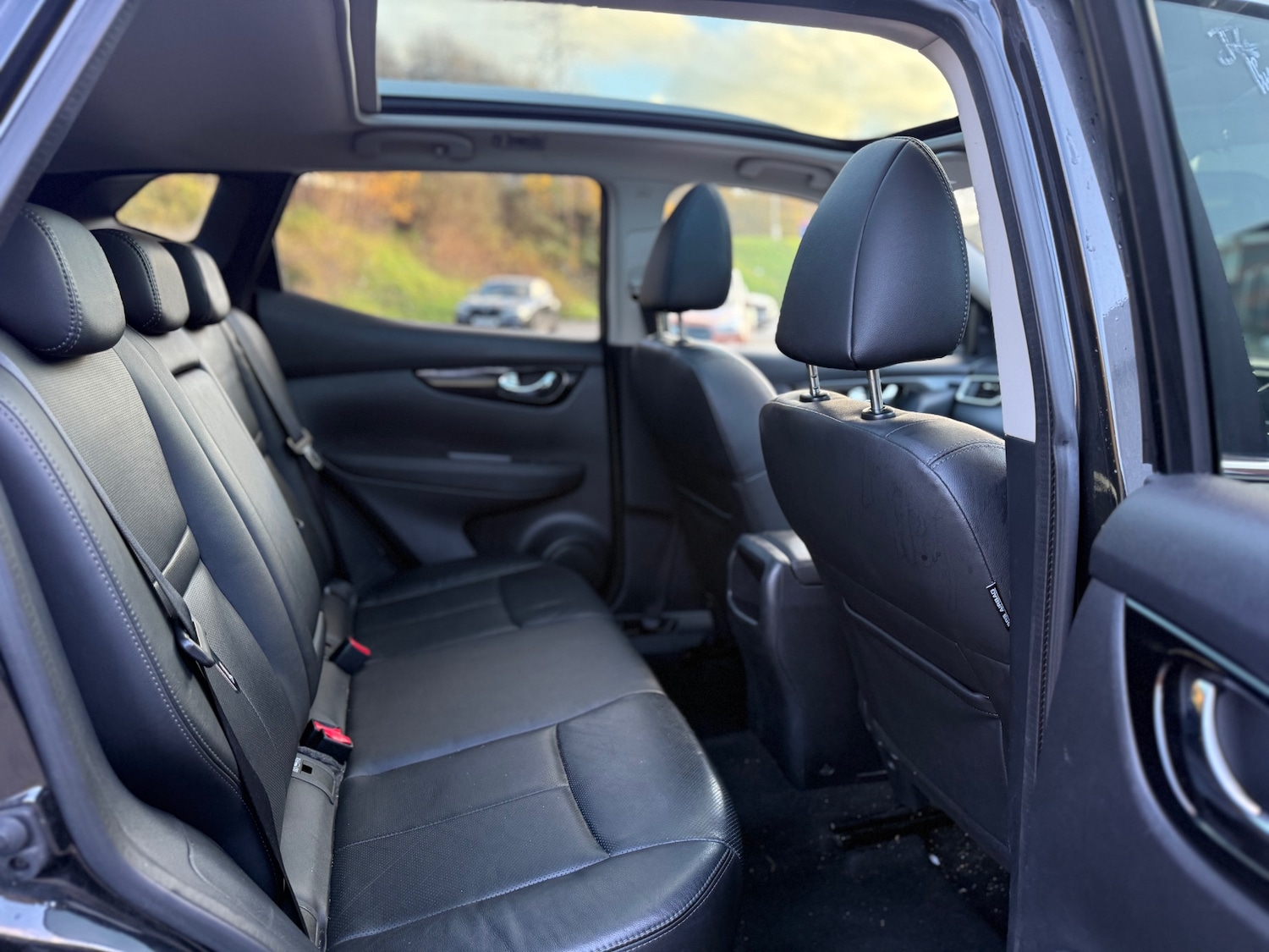 Used Nissan Qashqai 2015 for sale - 76798990: Photo 15