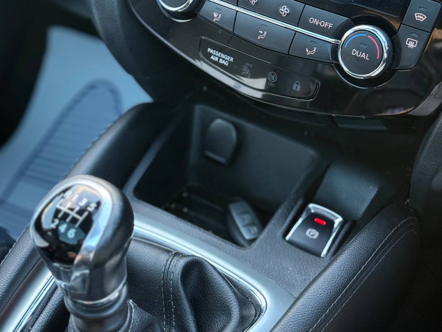 Used Nissan Qashqai 2015 for sale - 76798990: Photo 24