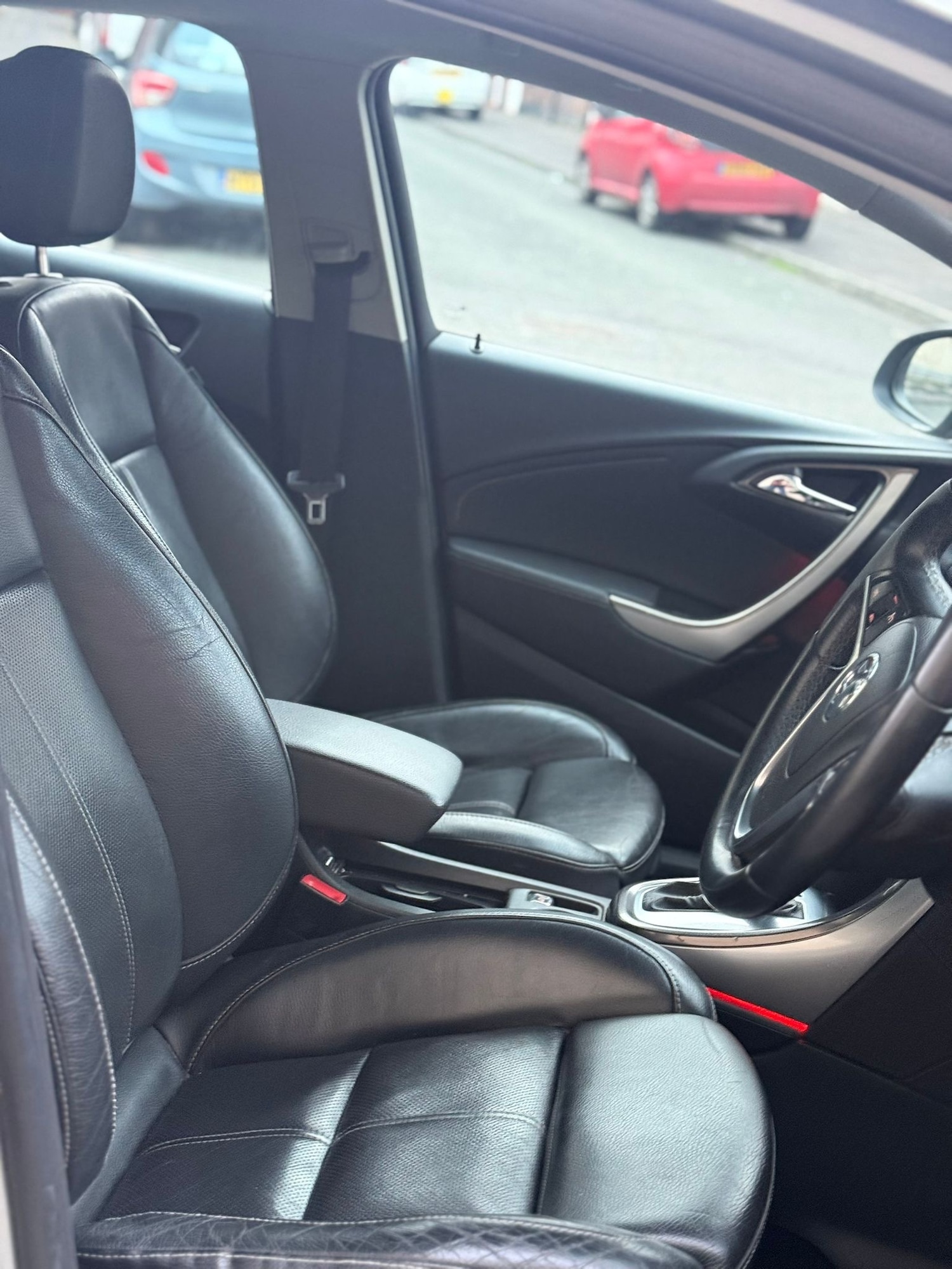 Used Vauxhall Astra 2012 for sale - 77779800: Photo 15