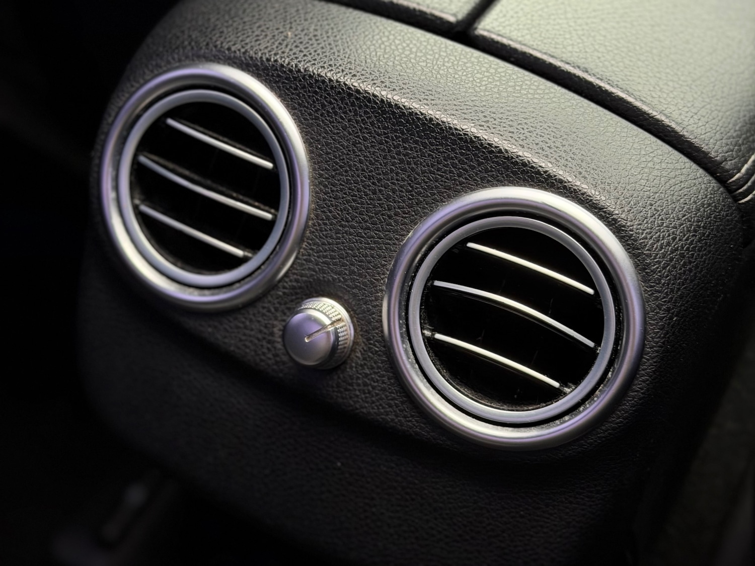 Used Mercedes-Benz C Class 2015 for sale - 77502725: Photo 15