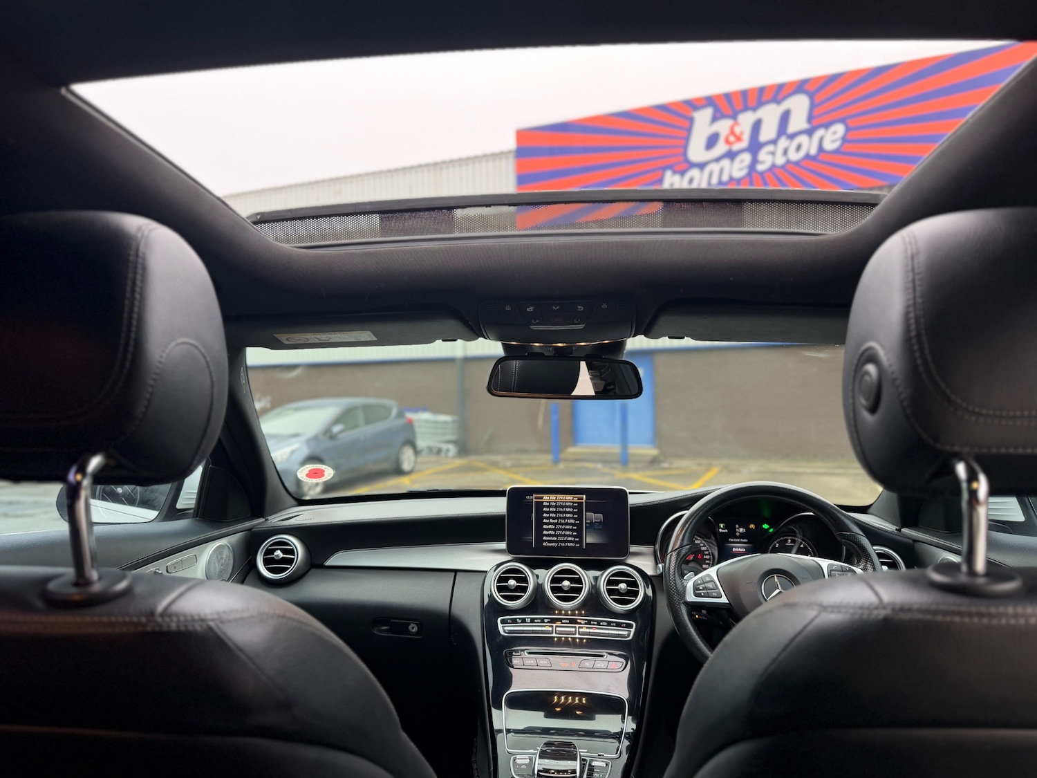 Used Mercedes-Benz C Class 2015 for sale - 77502725: Photo 24