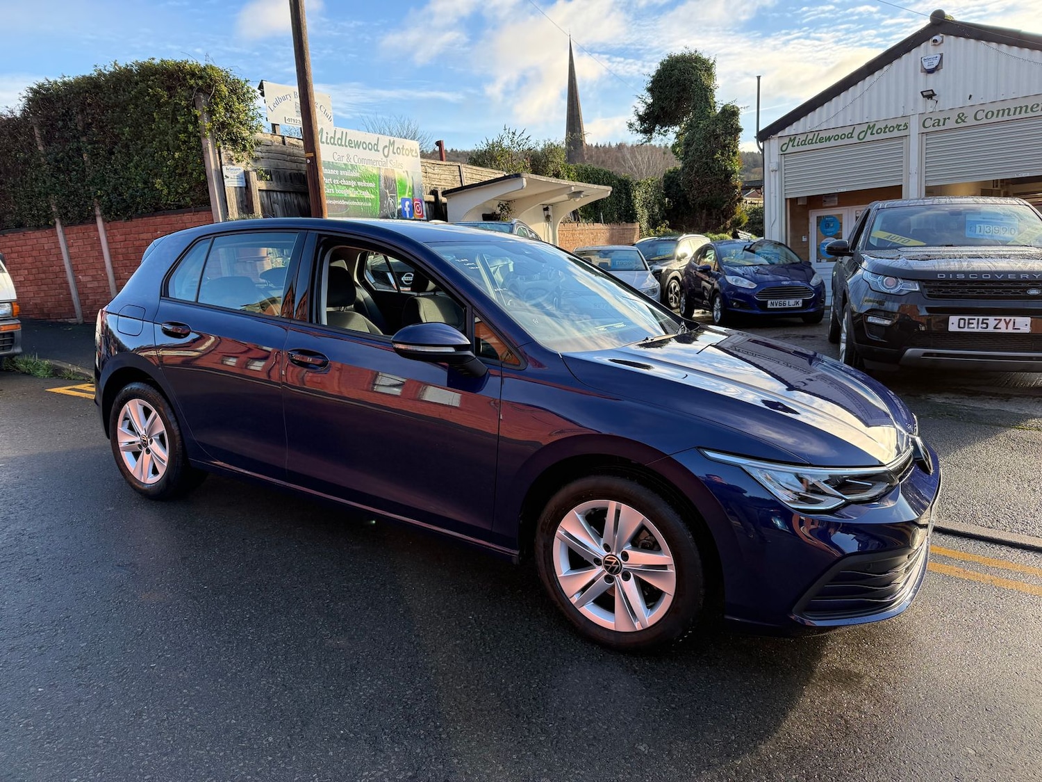 Used Volkswagen Golf 2022 for sale - 76928186: Photo 2