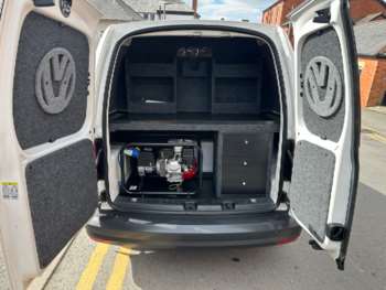 Used Volkswagen Caddy 2017 for sale - 74936765: Photo