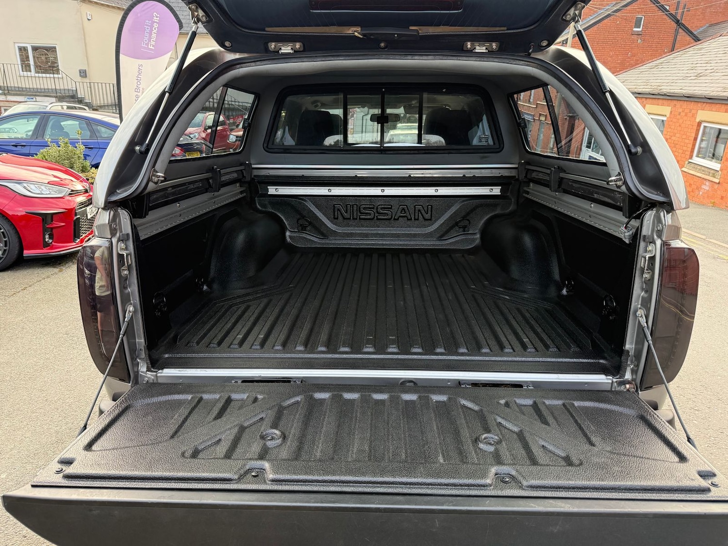 Used Nissan Navara 2021 for sale - 77795195: Photo 5