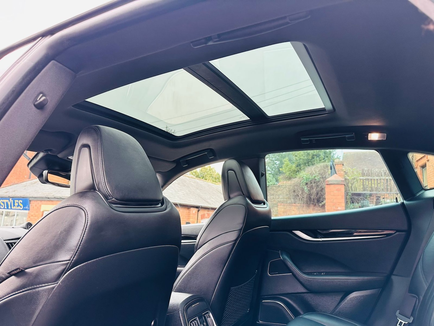 Used Maserati Levante 2016 for sale - 77057959: Photo 18